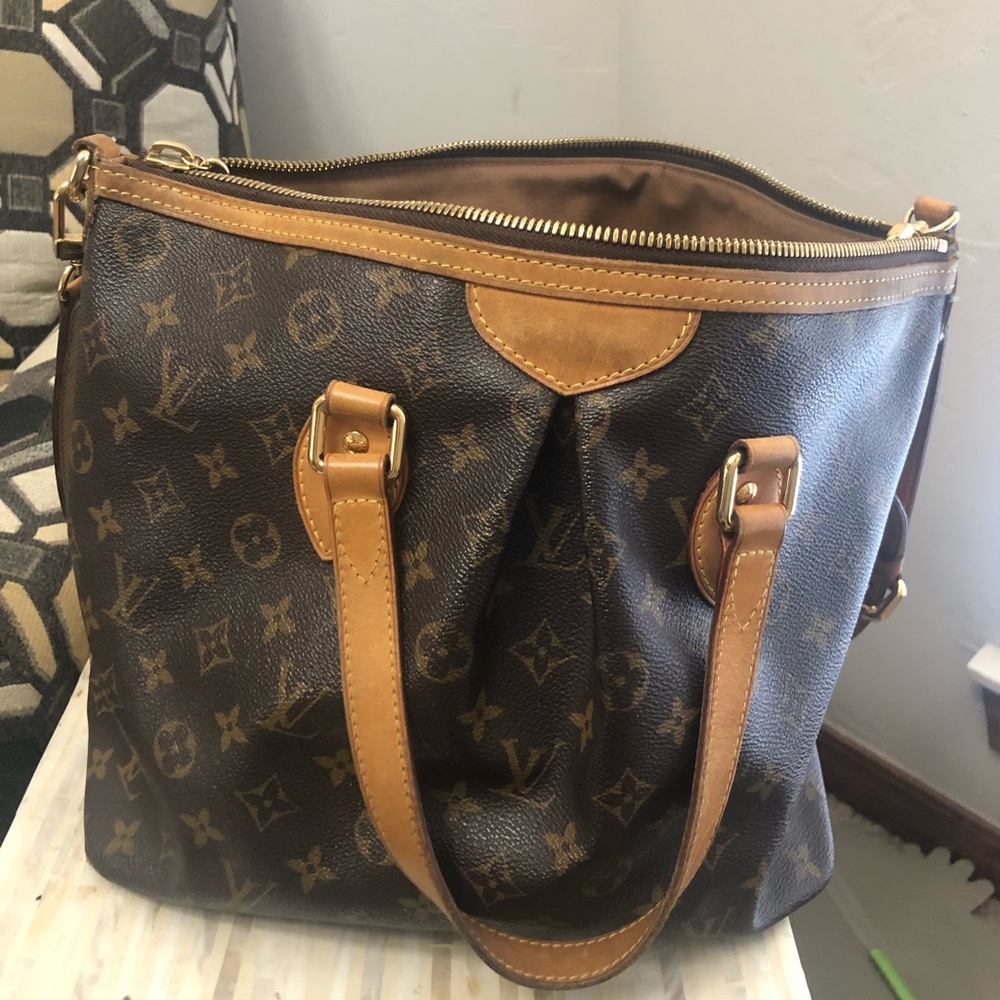 Authentic Louis Vuitton Palermo